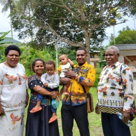 Departemen PI PGBP Mengutus Hamba Tuhan Ke Korowai